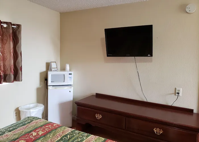Mustang Motel 2*