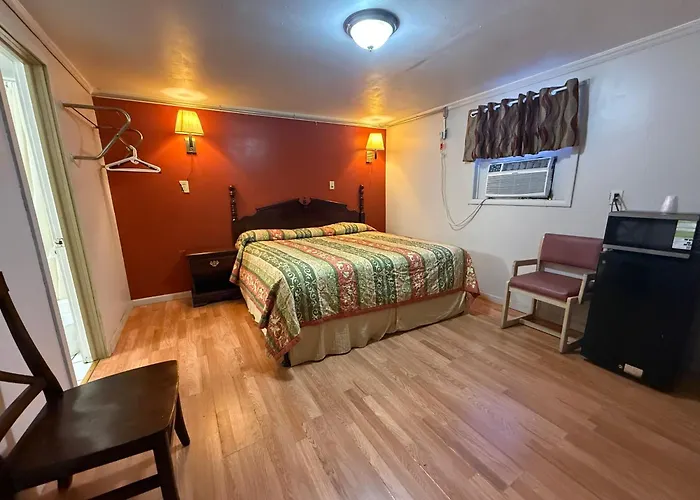 Mustang I-90 Motel 2*